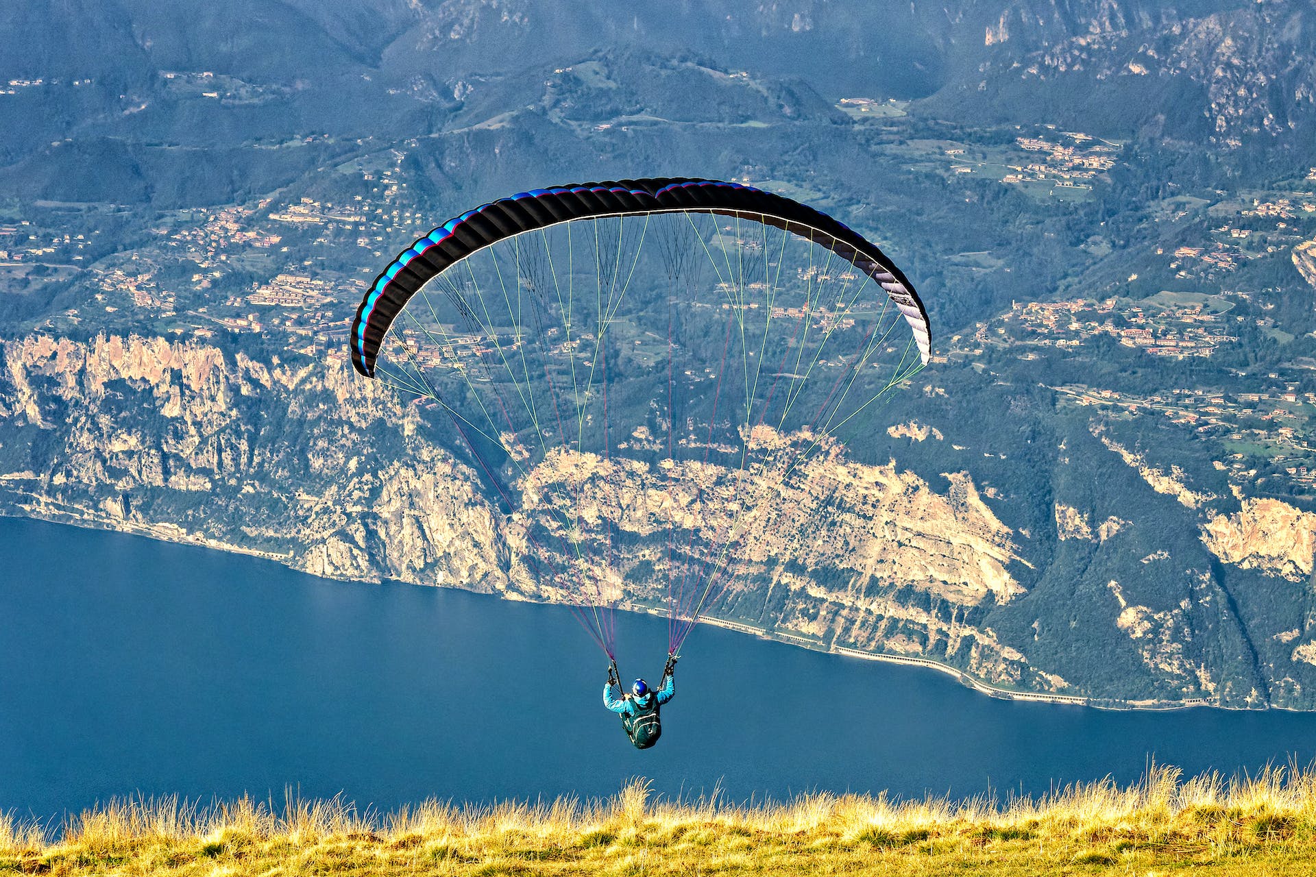 Best Places For Paragliding In India