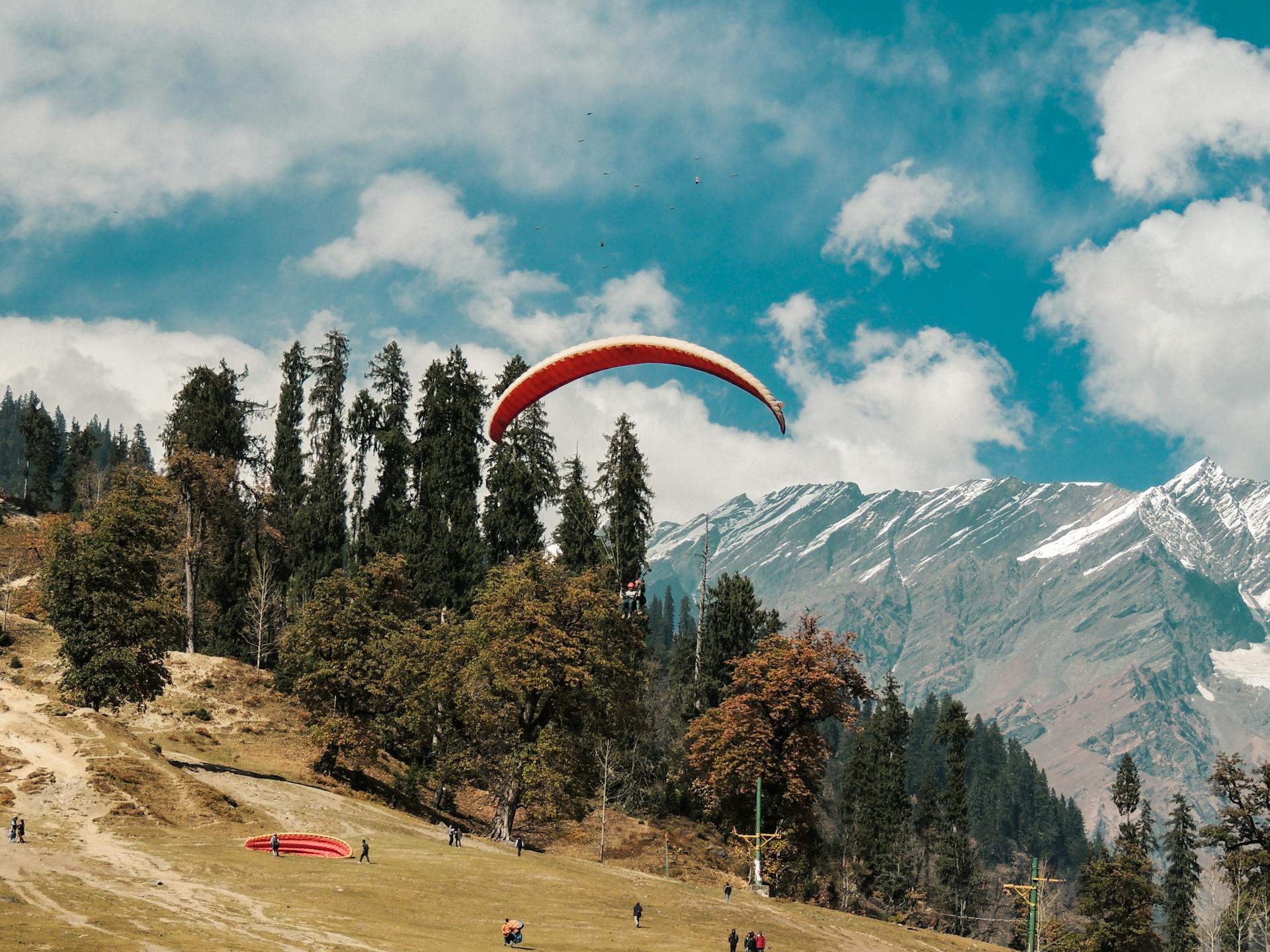 Best Places For Paragliding In India