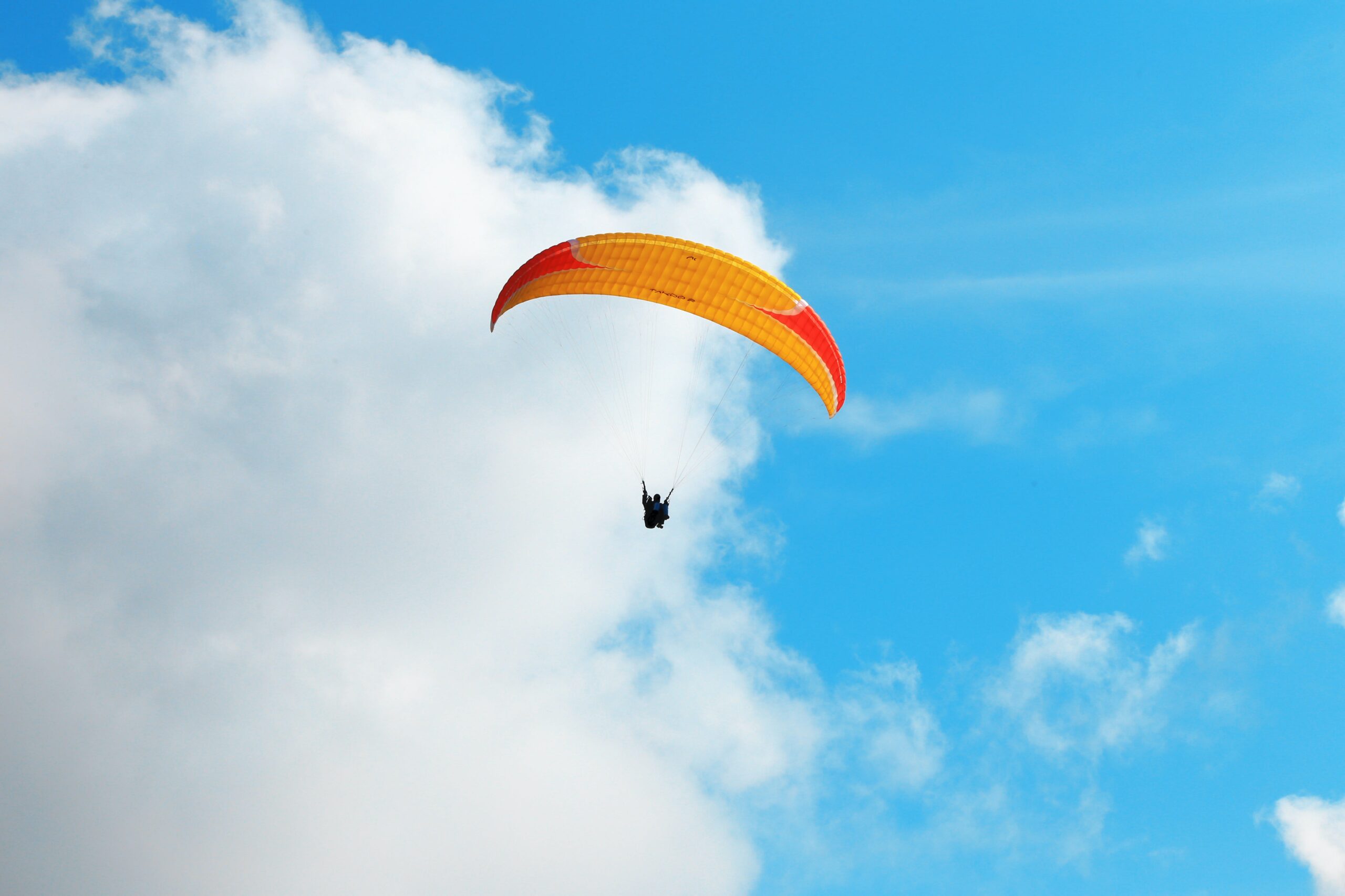 best places for paragliding in india